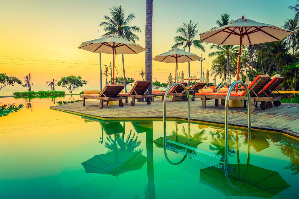 sunset-pool_1203-3192-min